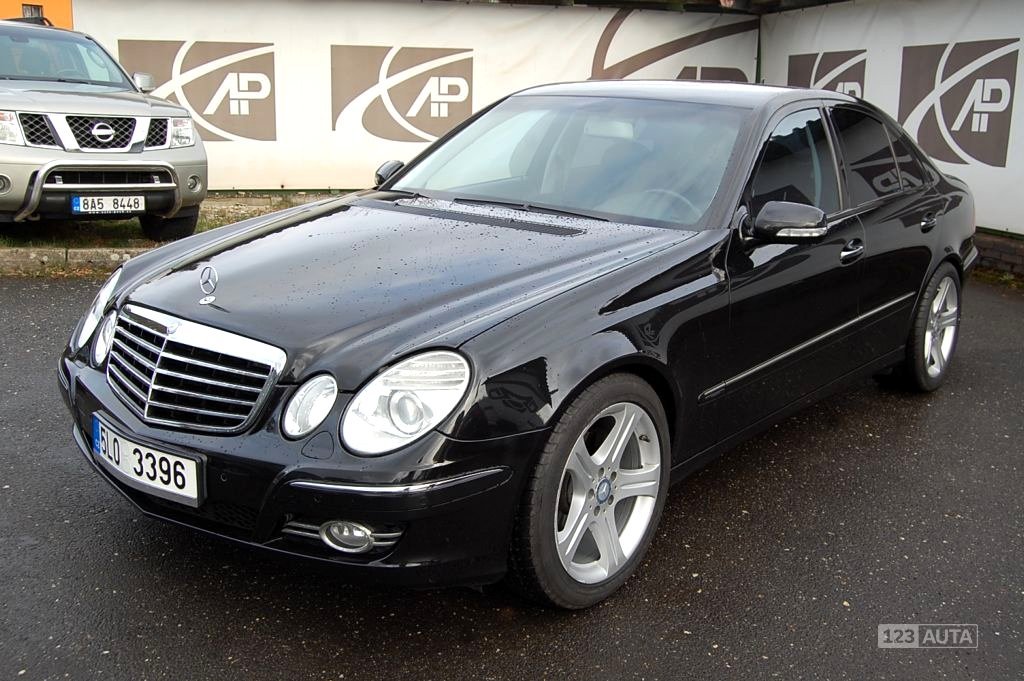Mercedes-Benz Třídy E, 2008 - pohled č. 2
