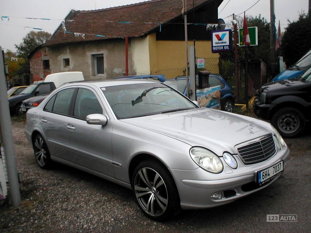 Mercedes-Benz Třídy E, 2002 - pohled č. 16