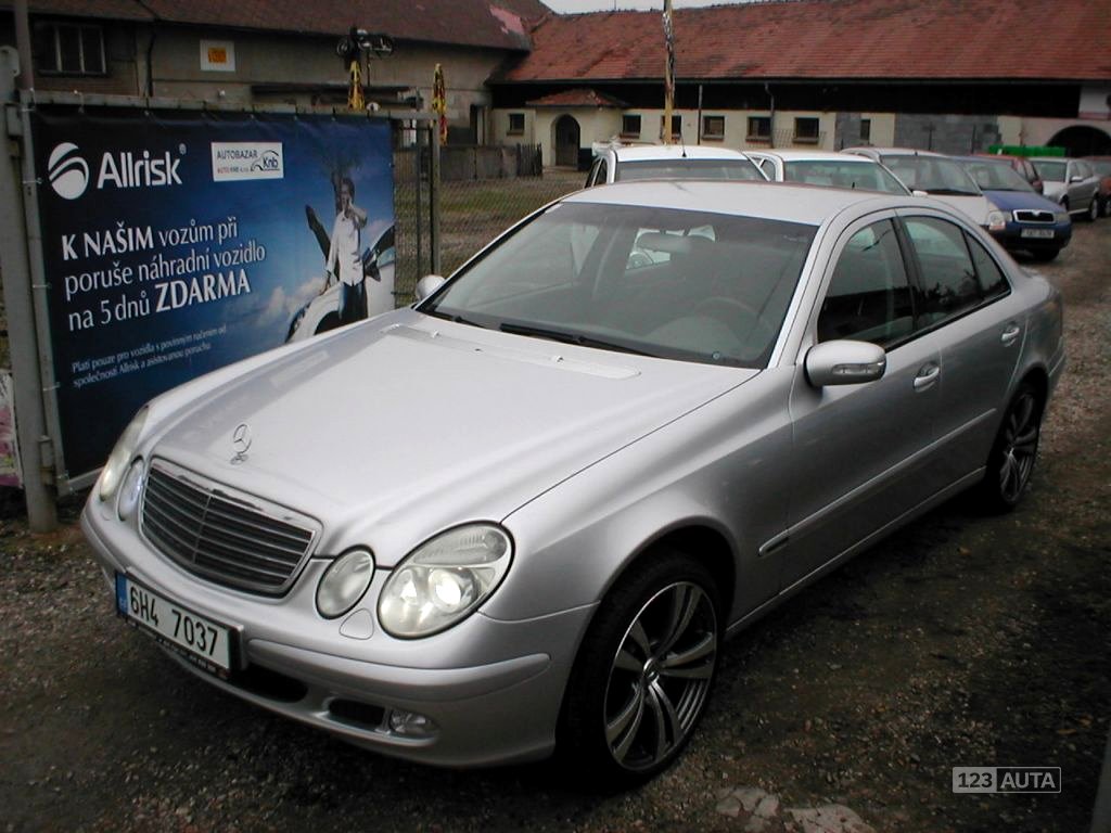 Mercedes-Benz Třídy E, 2002 - pohled č. 20