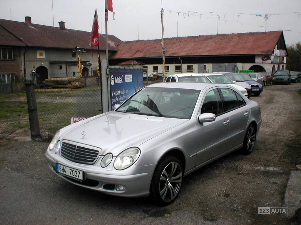 Mercedes-Benz Třídy E, 2002 - pohled č. 21