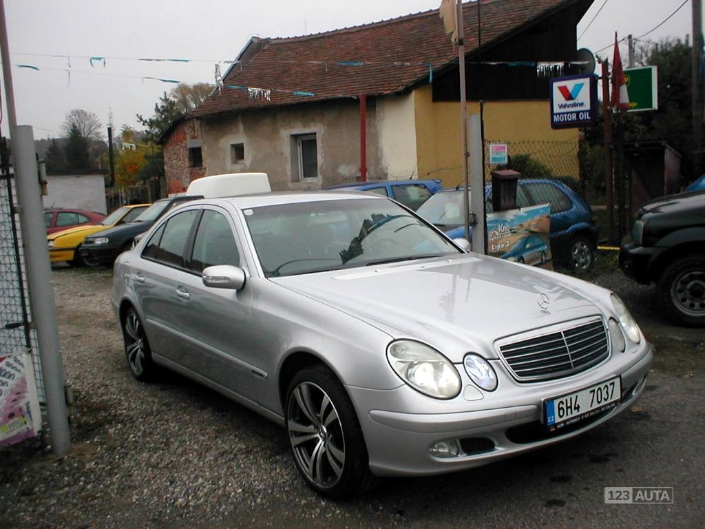 Mercedes-Benz Třídy E, 2002 - pohled č. 22