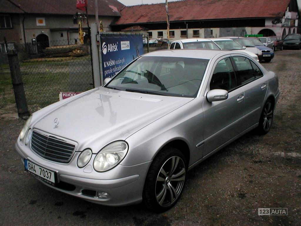 Mercedes-Benz Třídy E, 2002 - pohled č. 23