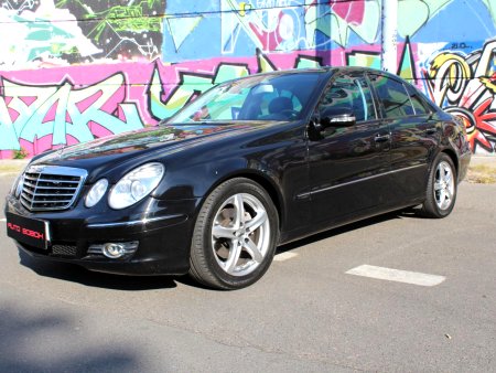 Mercedes-Benz Třídy E, 2006 - pohled č. 2