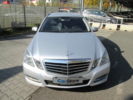 Mercedes-Benz Třídy E, 2012 - pohled č. 3