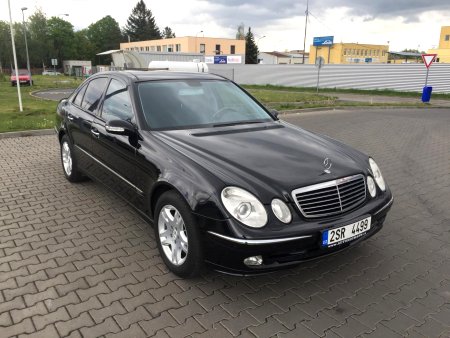 Mercedes-Benz Třídy E, 2003