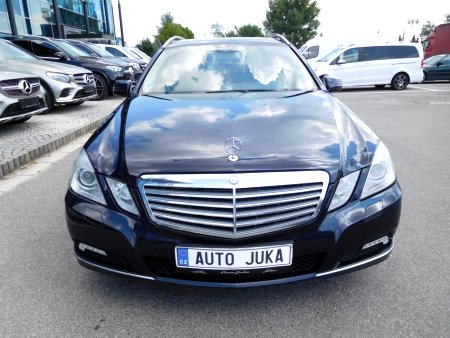 Mercedes-Benz Třídy E, 2009 - pohled č. 3