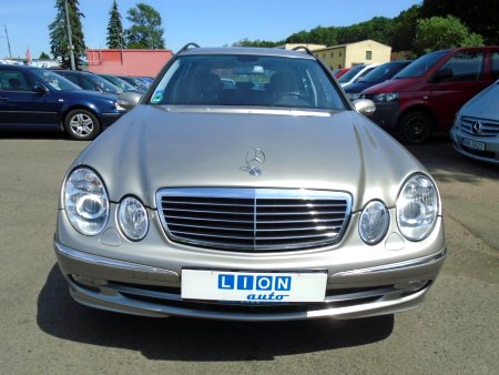 Mercedes-Benz Třídy E, 2006 - pohled č. 2