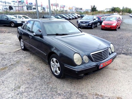 Mercedes-Benz Třídy E, 2000 - pohled č. 3