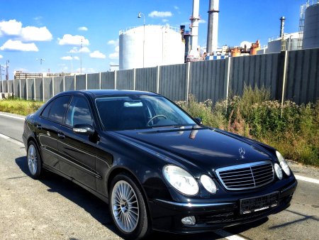 Mercedes-Benz Třídy E, 2003