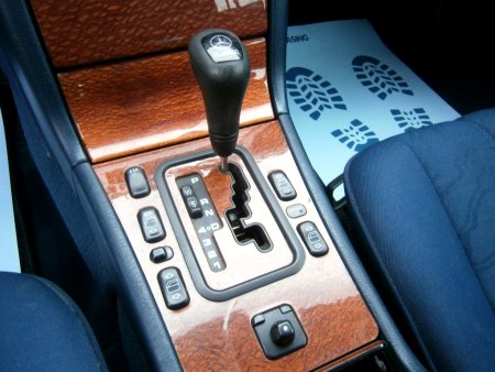 Mercedes-Benz Třídy E, 1998 - pohled č. 12