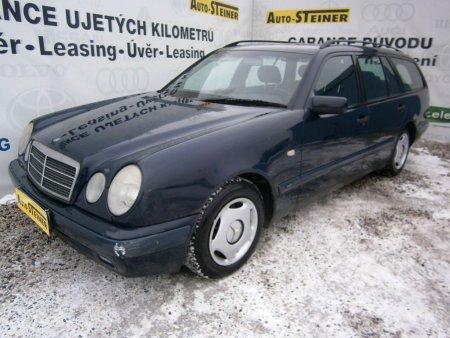 Mercedes-Benz Třídy E, 1998 - pohled č. 2