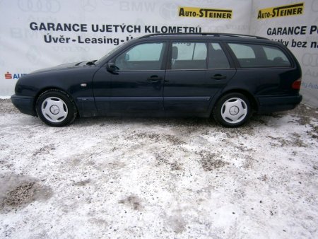 Mercedes-Benz Třídy E, 1998 - pohled č. 3