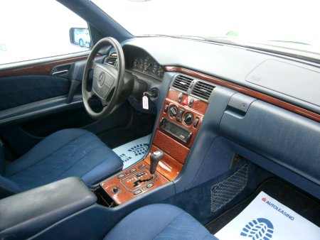 Mercedes-Benz Třídy E, 1998 - pohled č. 9