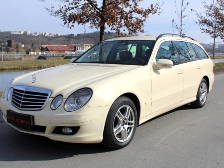 Mercedes-Benz Třídy E, 2008 - pohled č. 2