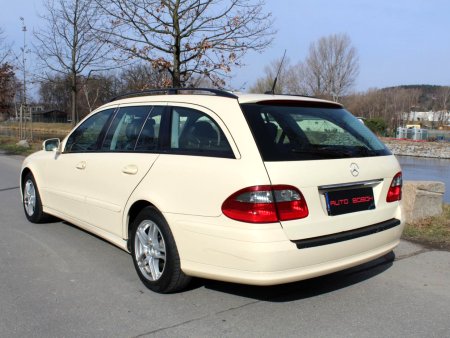 Mercedes-Benz Třídy E, 2008 - pohled č. 4