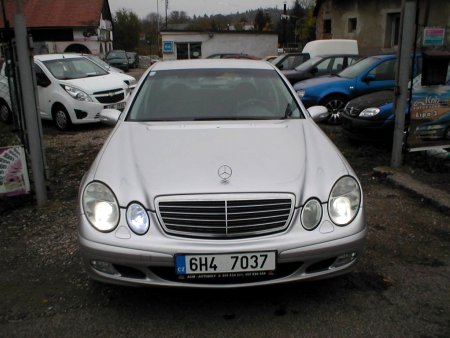 Mercedes-Benz Třídy E, 2002 - pohled č. 13