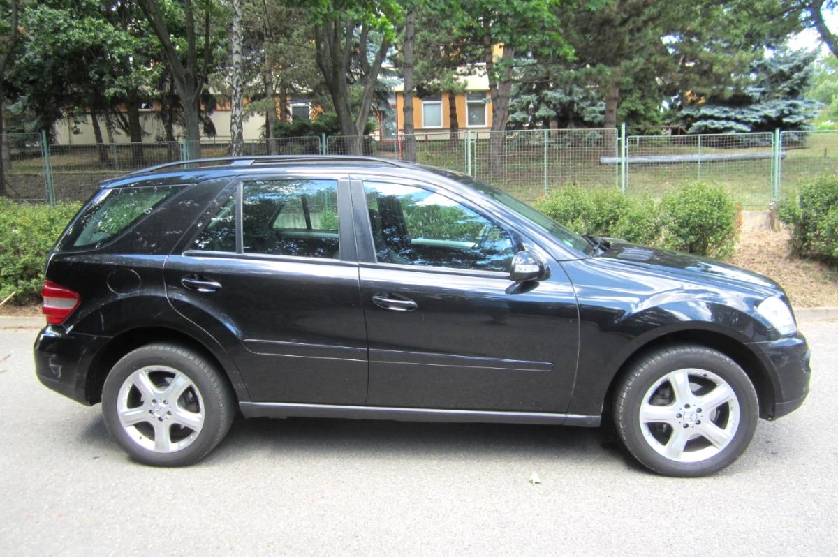 Mercedes-Benz Třídy M, 2007 - pohled č. 4