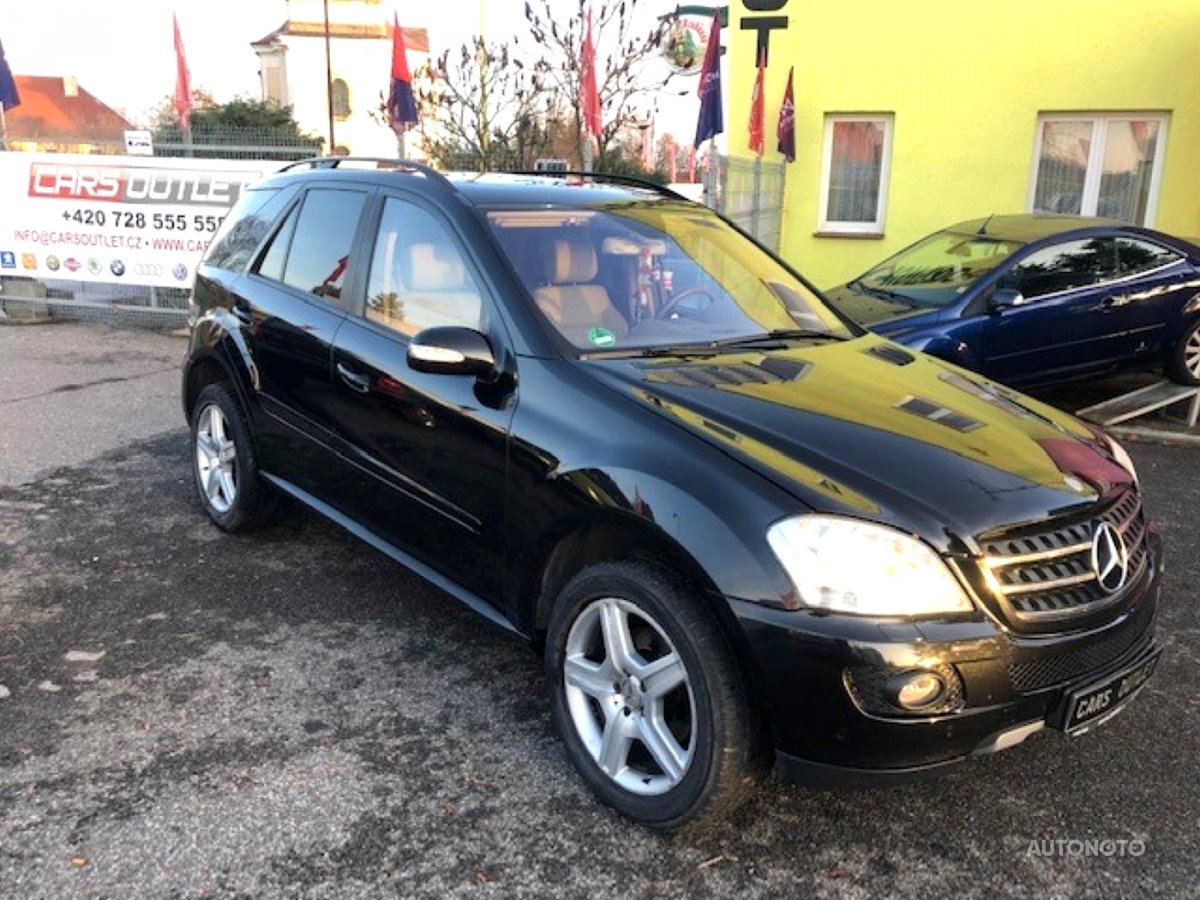 Mercedes-Benz Třídy M, 2006 - pohled č. 3