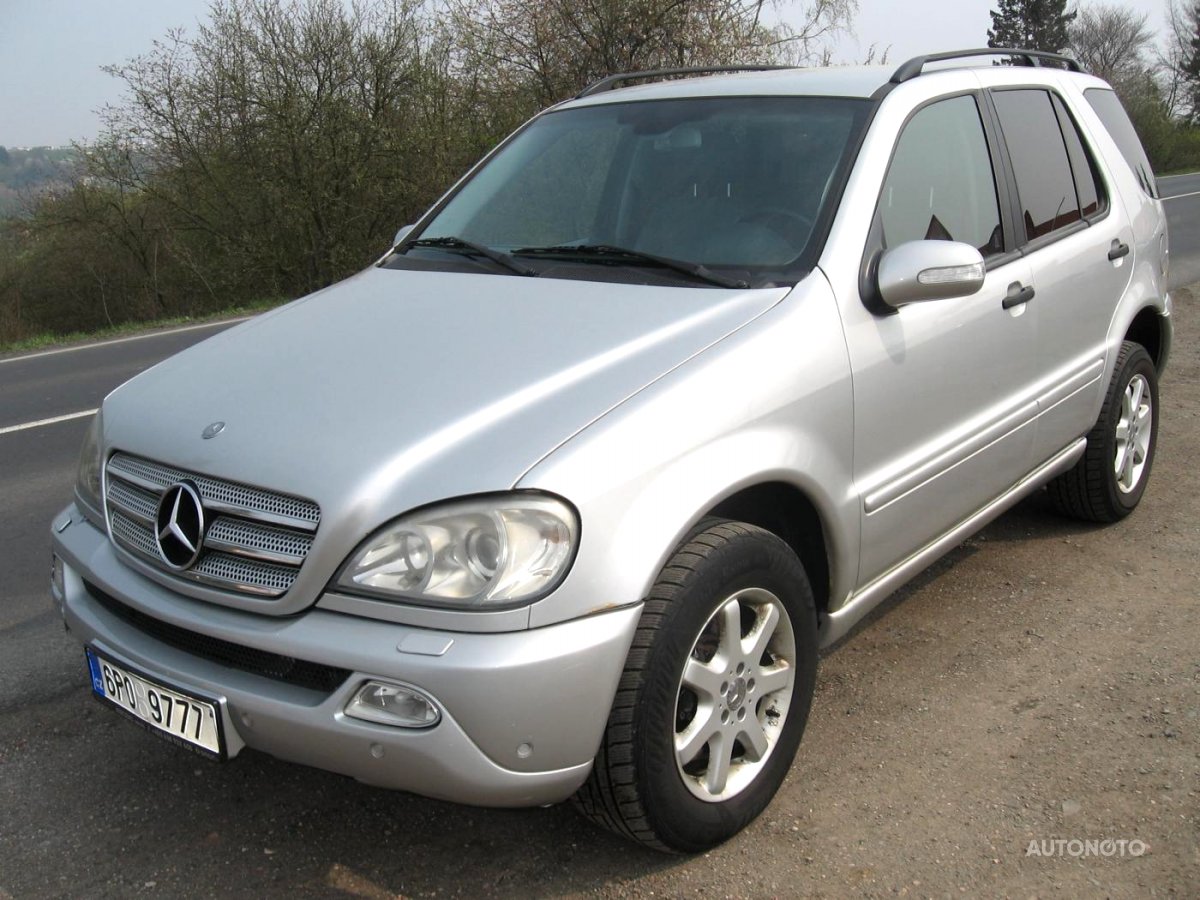 Mercedes-Benz Třídy M, 2001 - celkový pohled