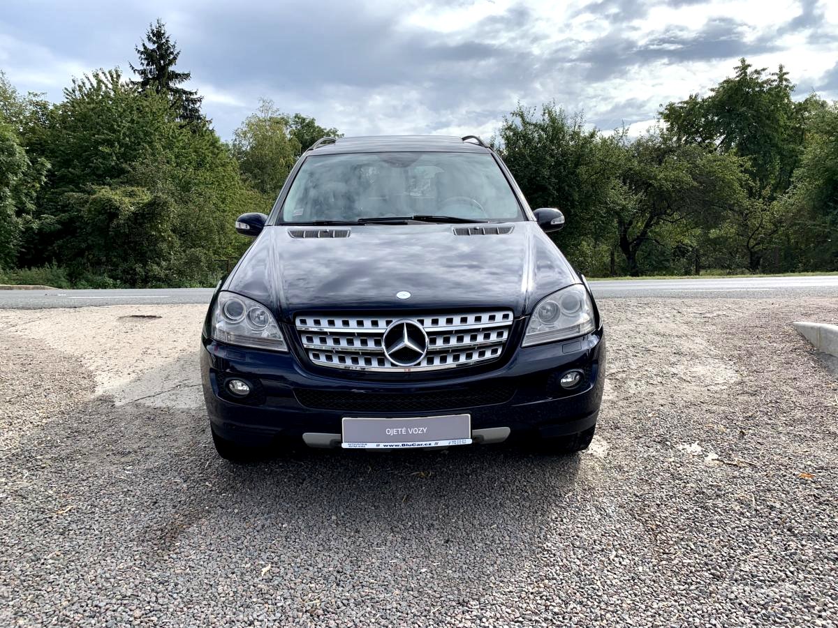 Mercedes-Benz Třídy M, 2006 - pohled č. 3