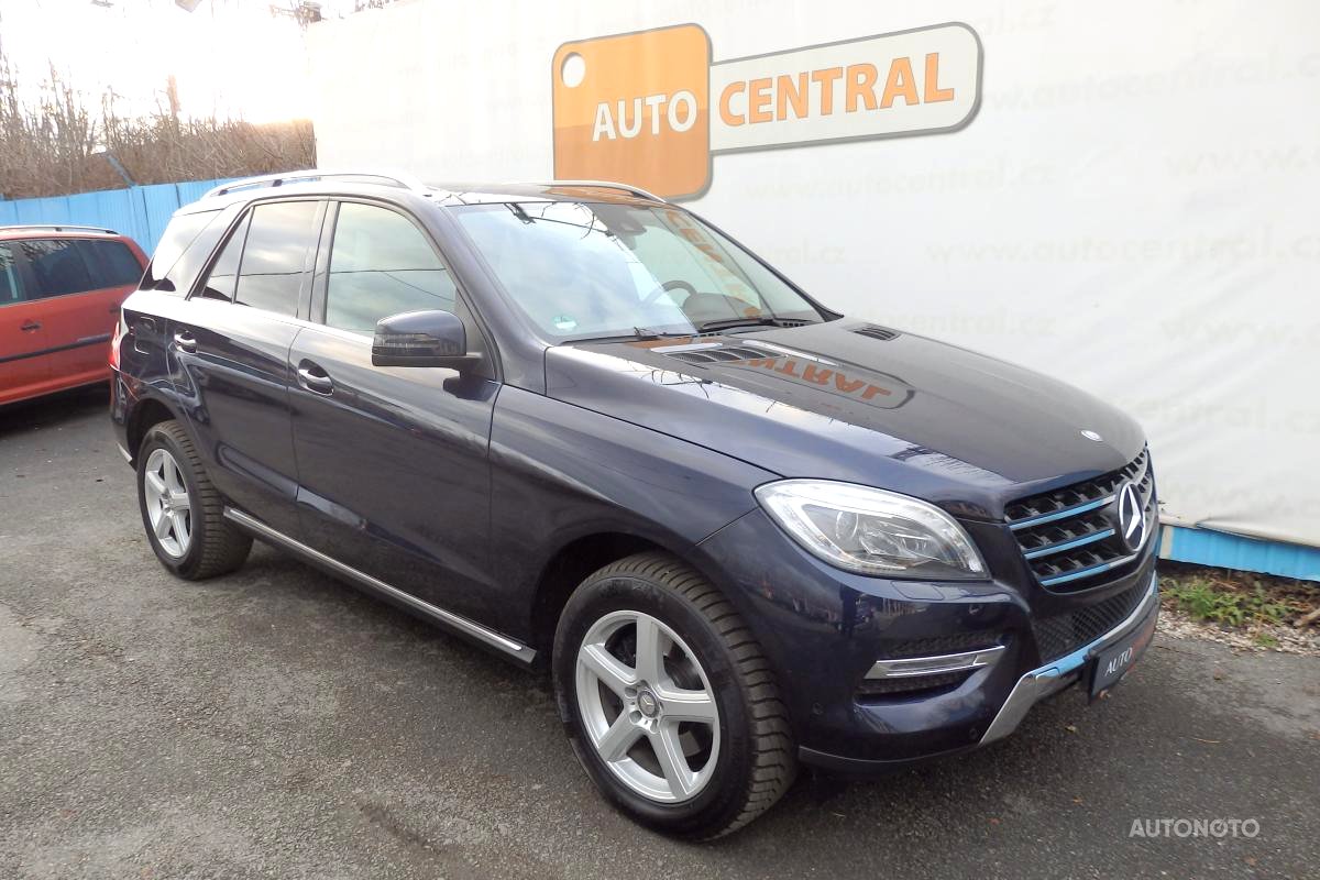 Mercedes-Benz Třídy M, 2013 - pohled č. 2