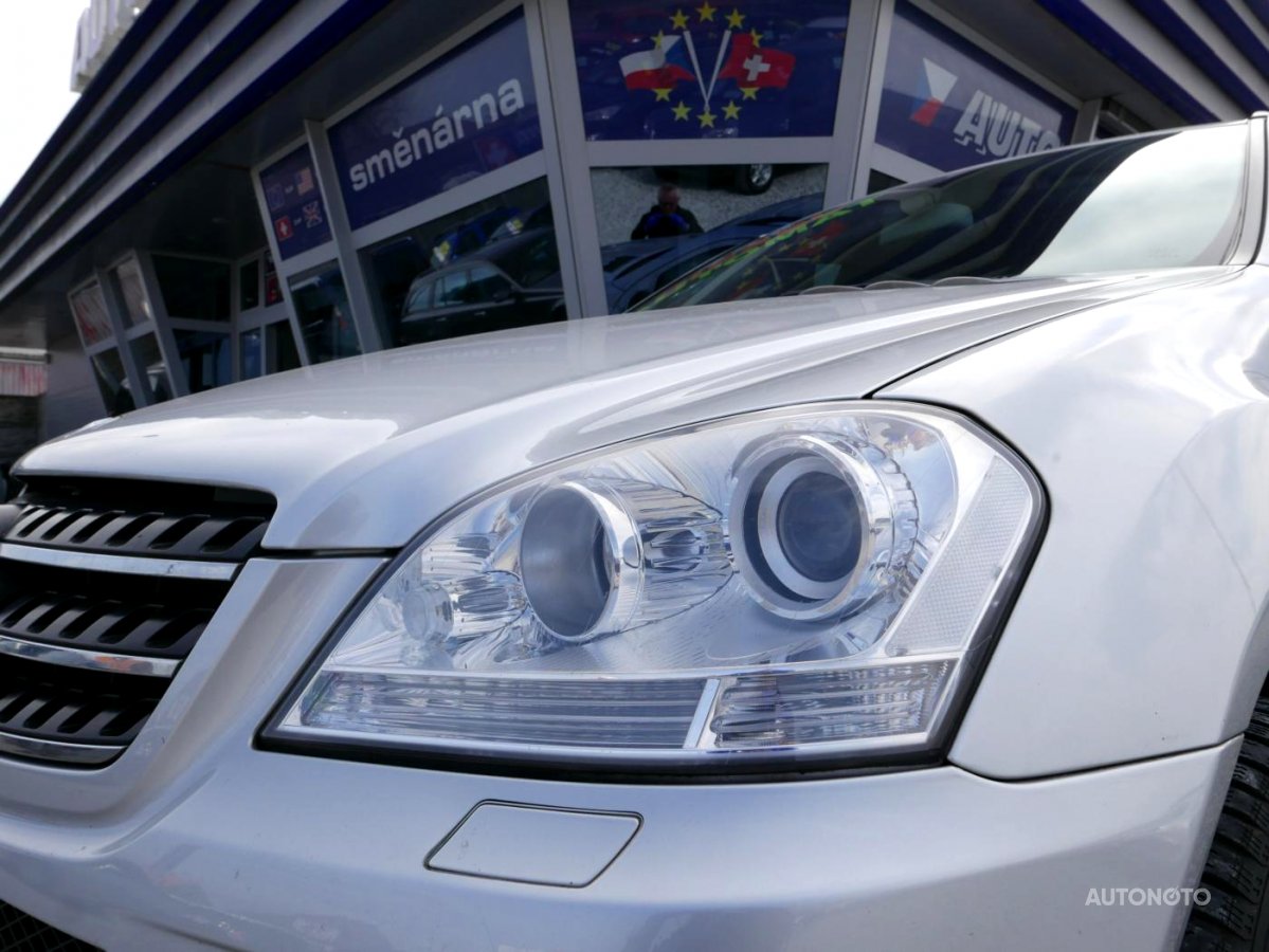 Mercedes-Benz Třídy M, 2006 - pohled č. 2