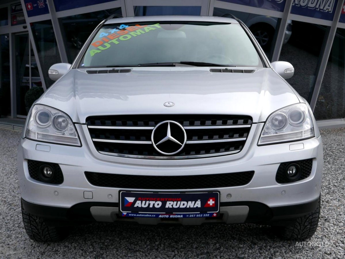 Mercedes-Benz Třídy M, 2006 - pohled č. 3