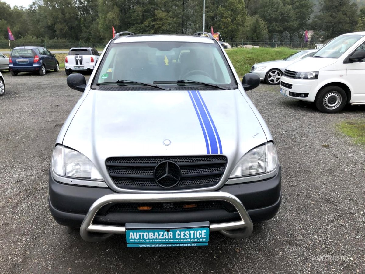 Mercedes-Benz Třídy M, 2001 - celkový pohled