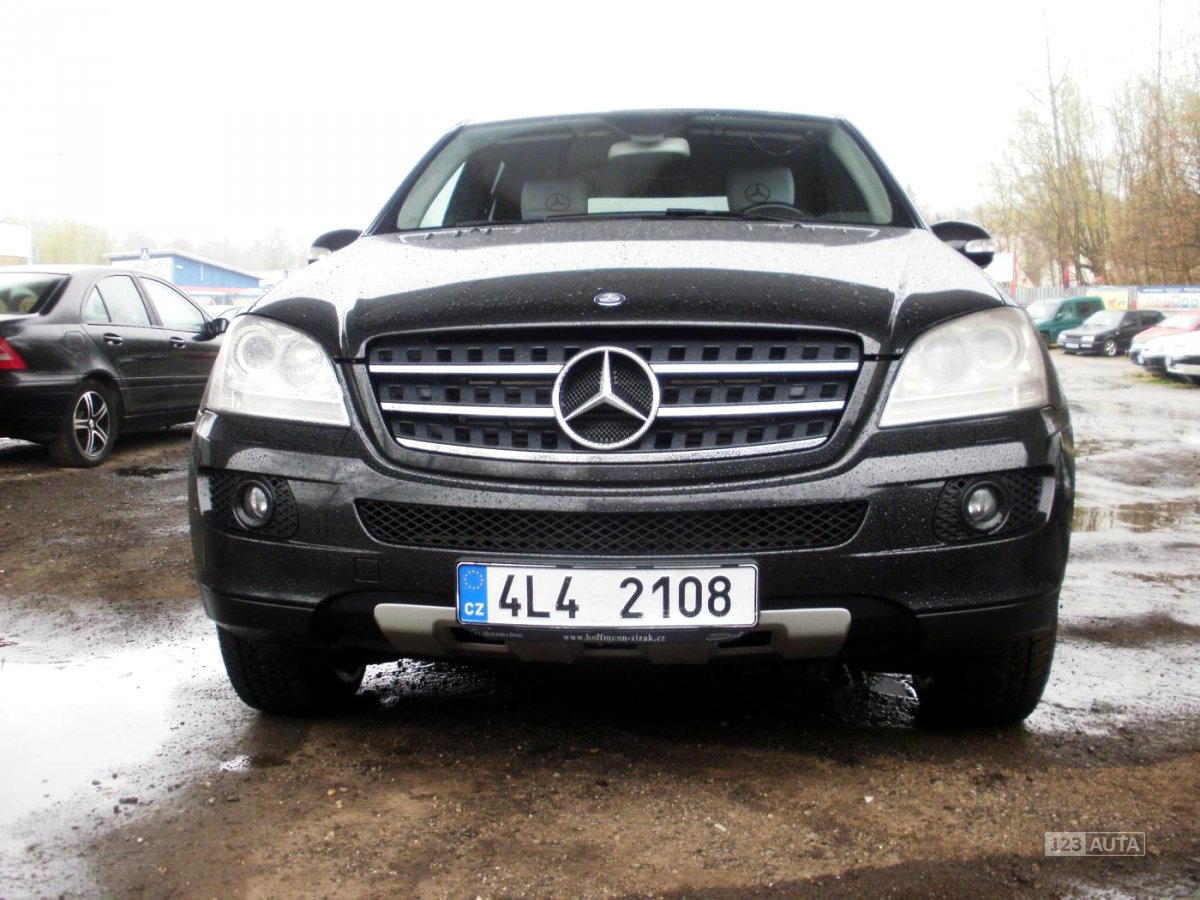 Mercedes-Benz Třídy M, 2006 - celkový pohled