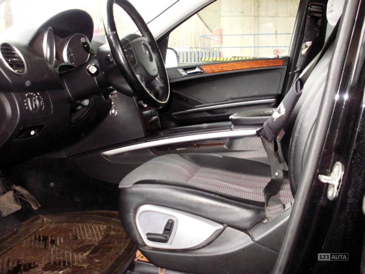 Mercedes-Benz Třídy M, 2006 - pohled č. 6