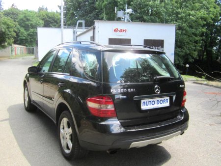 Mercedes-Benz Třídy M, 2007 - pohled č. 5