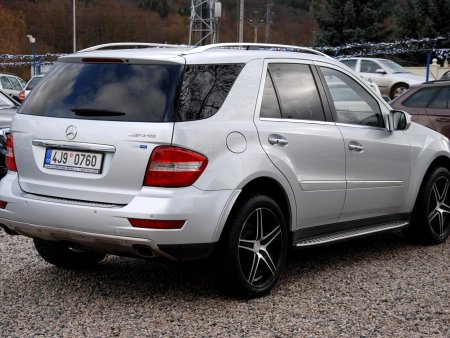 Mercedes-Benz Třídy M, 2009 - pohled č. 3