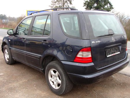 Mercedes-Benz Třídy M, 2001 - pohled č. 3