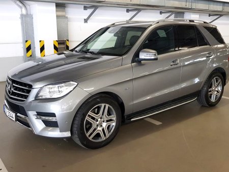 Mercedes-Benz Třídy M, 2011 - pohled č. 2