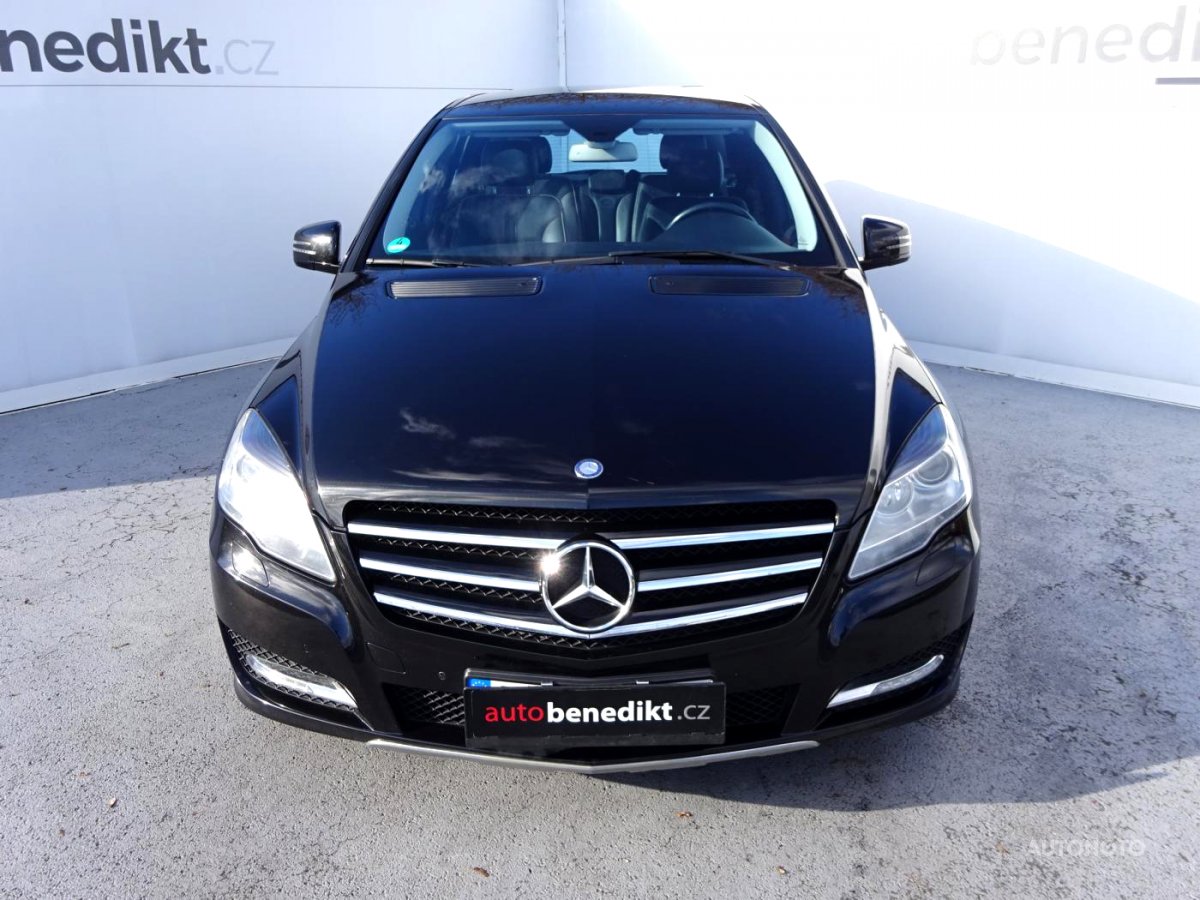 Mercedes-Benz Třídy R, 2011 - pohled č. 2