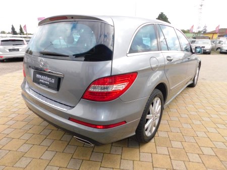 Mercedes-Benz Třídy R, 2011 - pohled č. 5