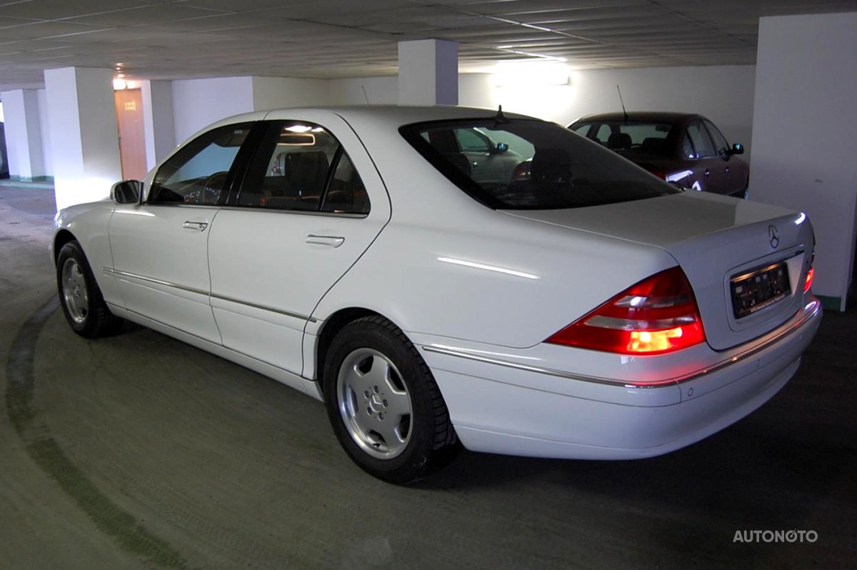 Mercedes-Benz Třídy S, 1999 - pohled č. 3