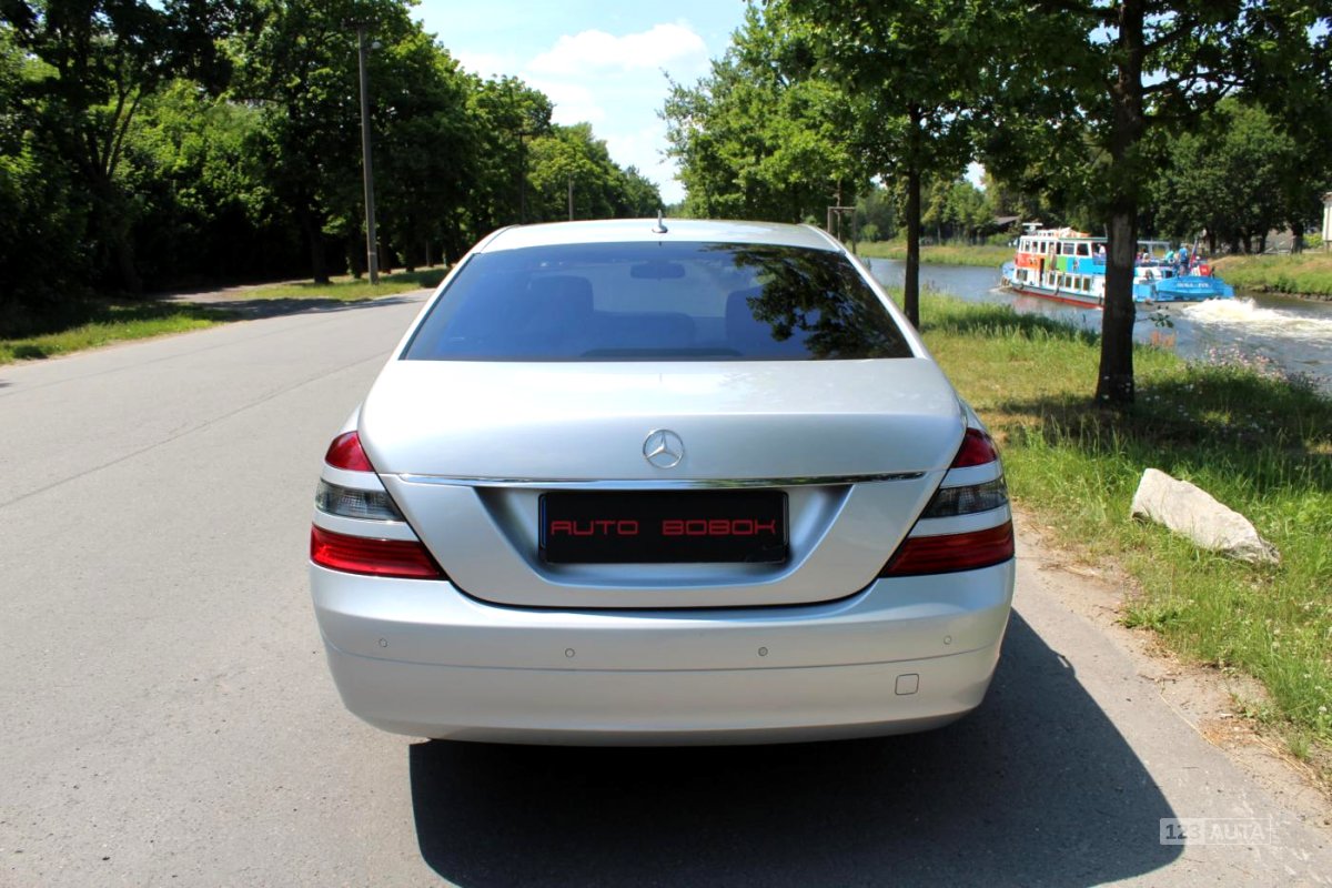 Mercedes-Benz Třídy S, 2006 - pohled č. 5