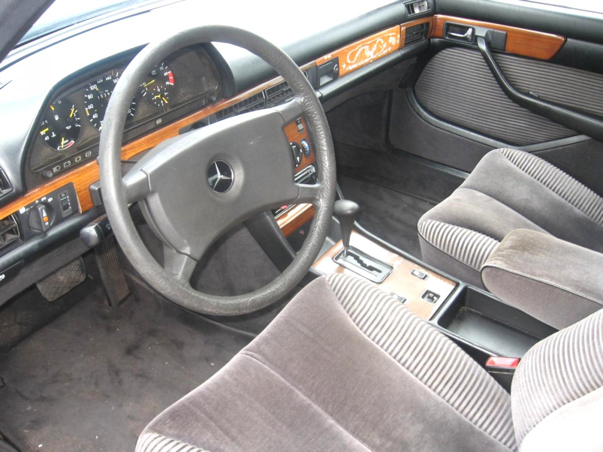 Mercedes-Benz Třídy S, 1981 - pohled č. 11