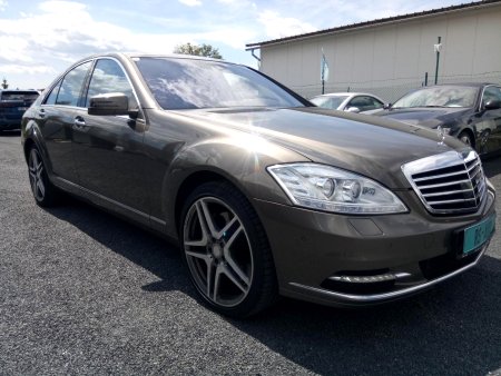 Mercedes-Benz Třídy S, 2011 - pohled č. 3