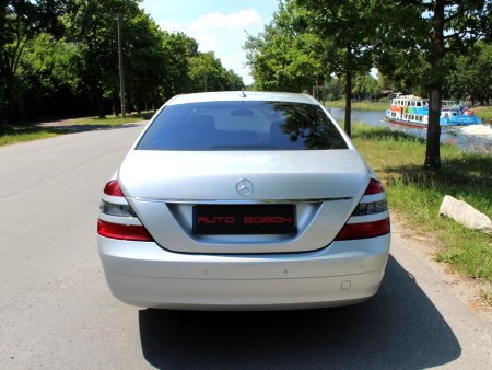 Mercedes-Benz Třídy S, 2006 - pohled č. 5