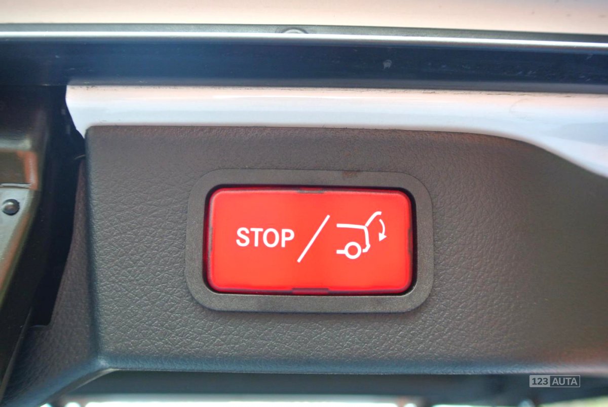 Mercedes-Benz Třídy V, 2015 - pohled č. 24