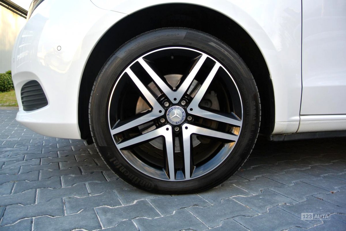 Mercedes-Benz Třídy V, 2015 - pohled č. 8