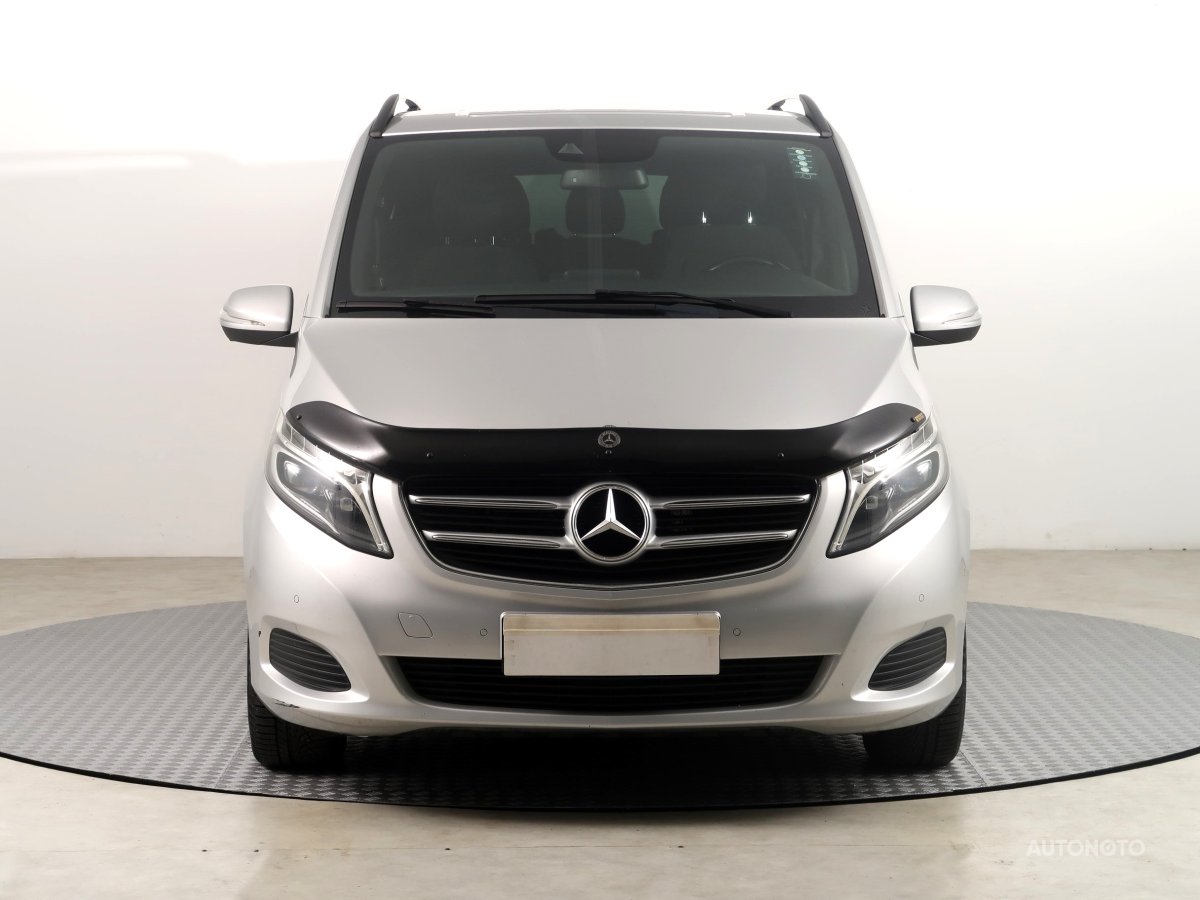Mercedes-Benz V, 2015 - pohled č. 2