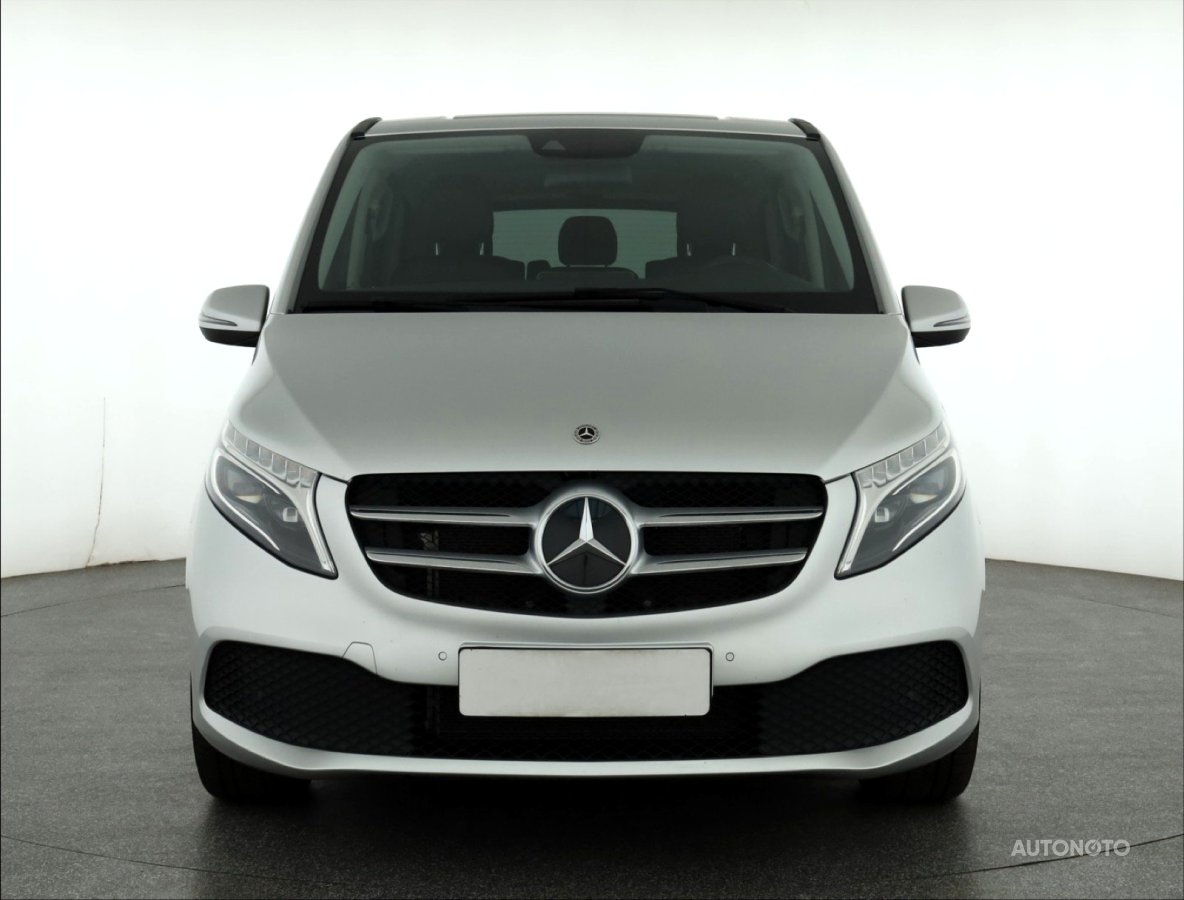 Mercedes-Benz V, 2020 - pohled č. 2