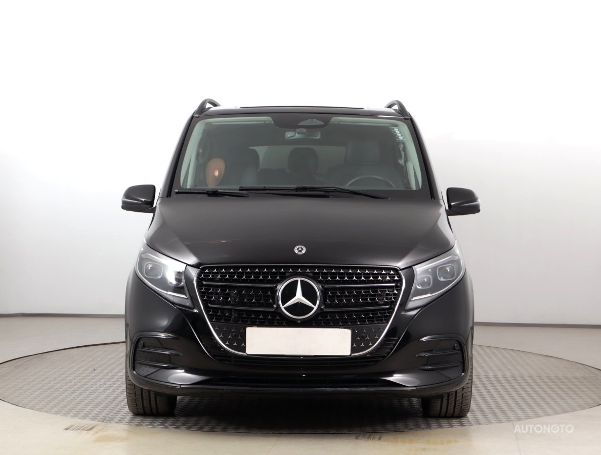 Mercedes-Benz V, 2024 - pohled č. 2