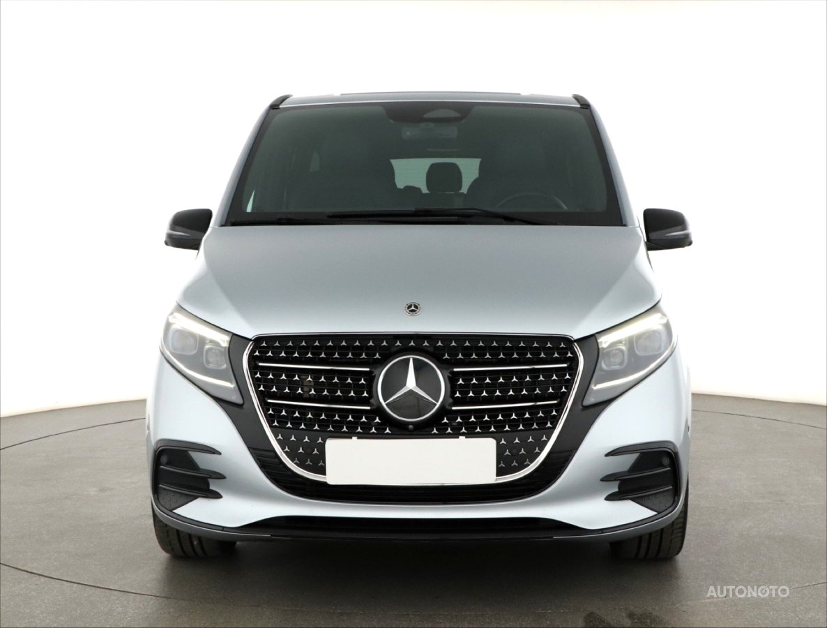 Mercedes-Benz V, 2024 - pohled č. 2