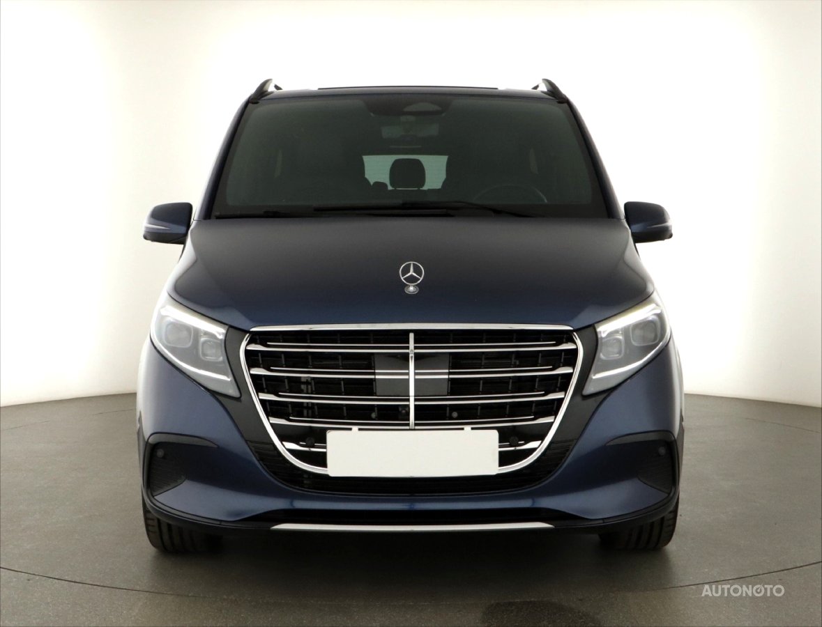 Mercedes-Benz V, 2025 - pohled č. 2