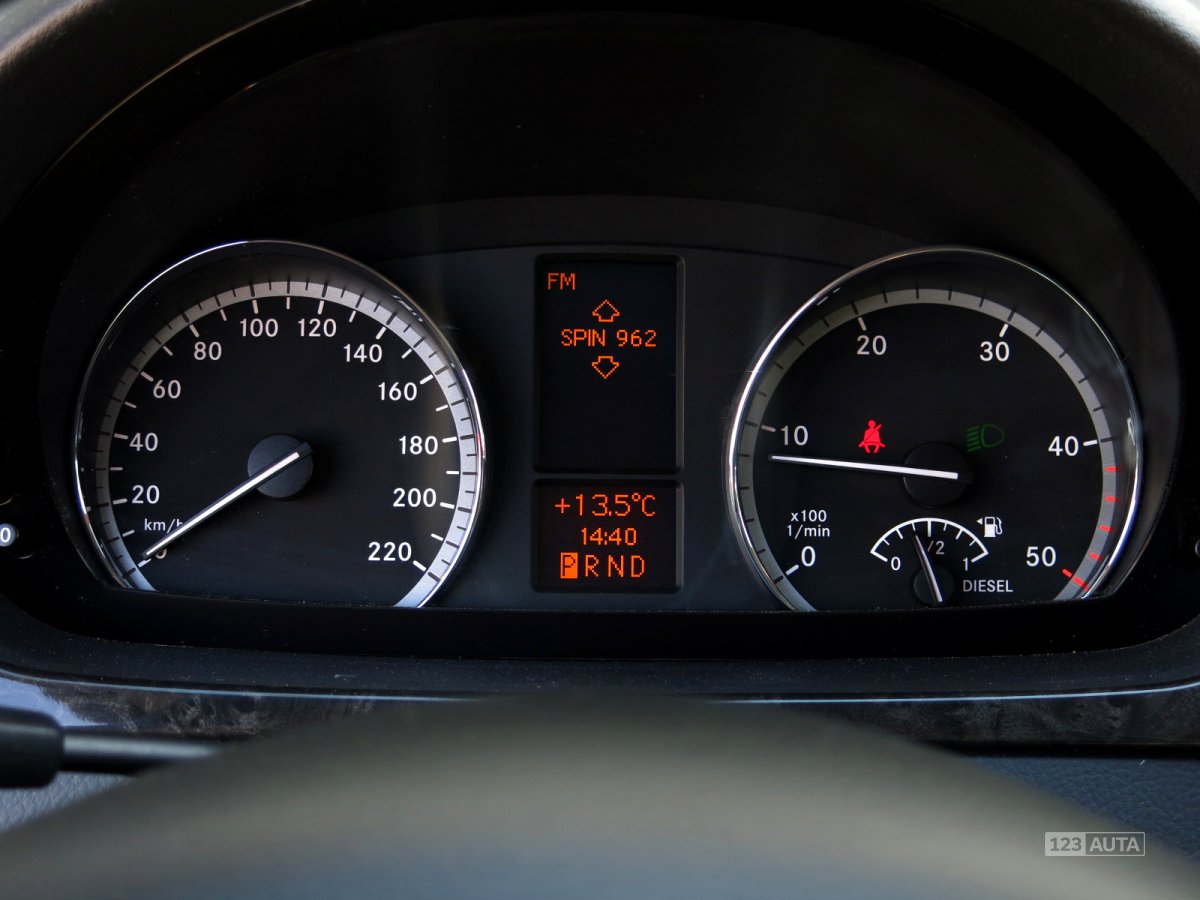 Mercedes-Benz Viano, 2010 - pohled č. 10