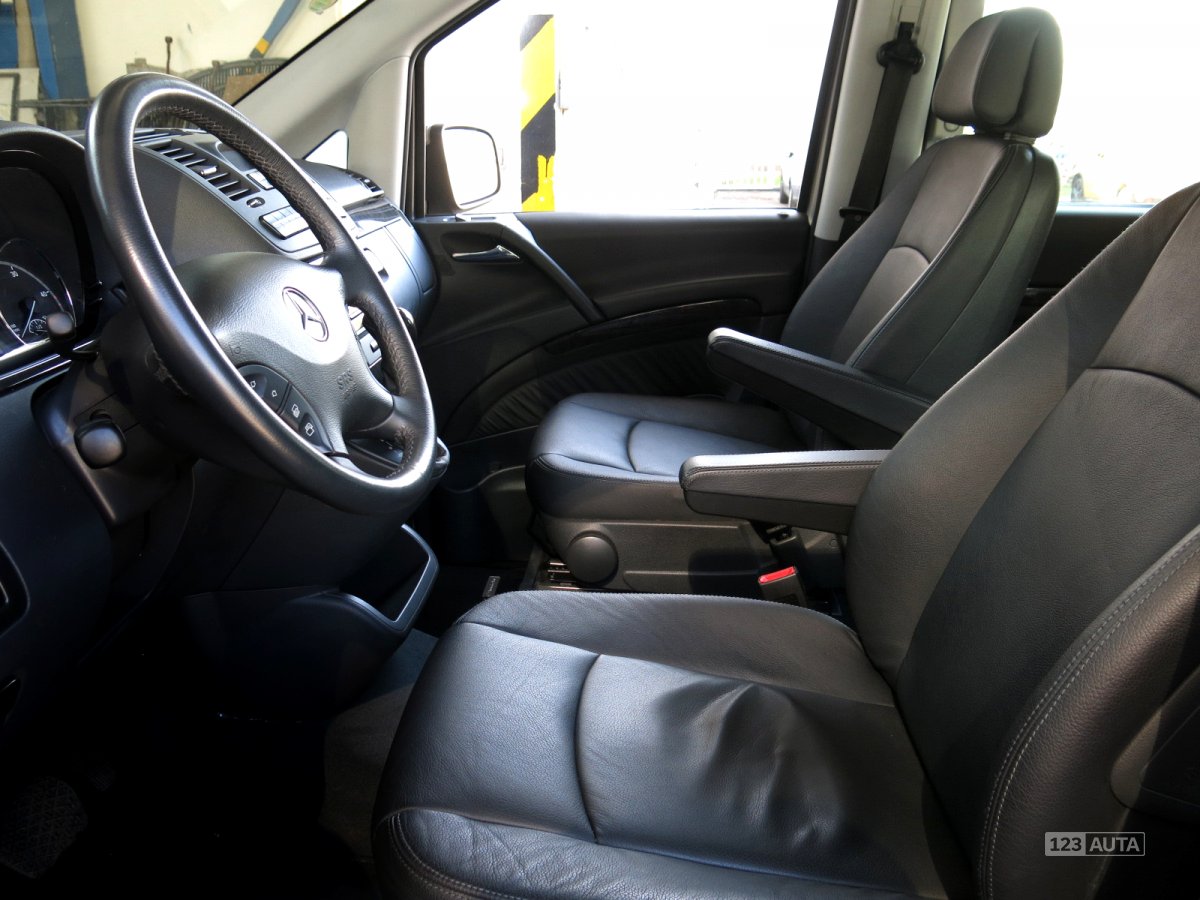 Mercedes-Benz Viano, 2010 - pohled č. 11